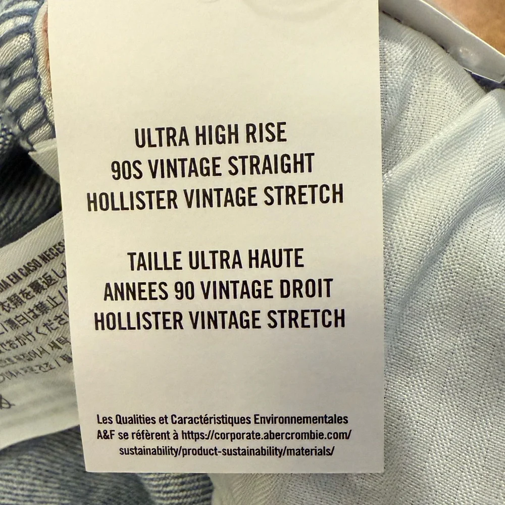 HOLLISTER women’s Ultra High-Rise Medium Wash 90s Straight Jeans